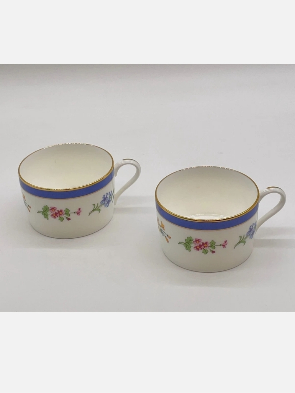NIB Tiffany & Co. Blue and White Espresso Mug & Saucer Gold Trim Original Box - Picture 3 of 10